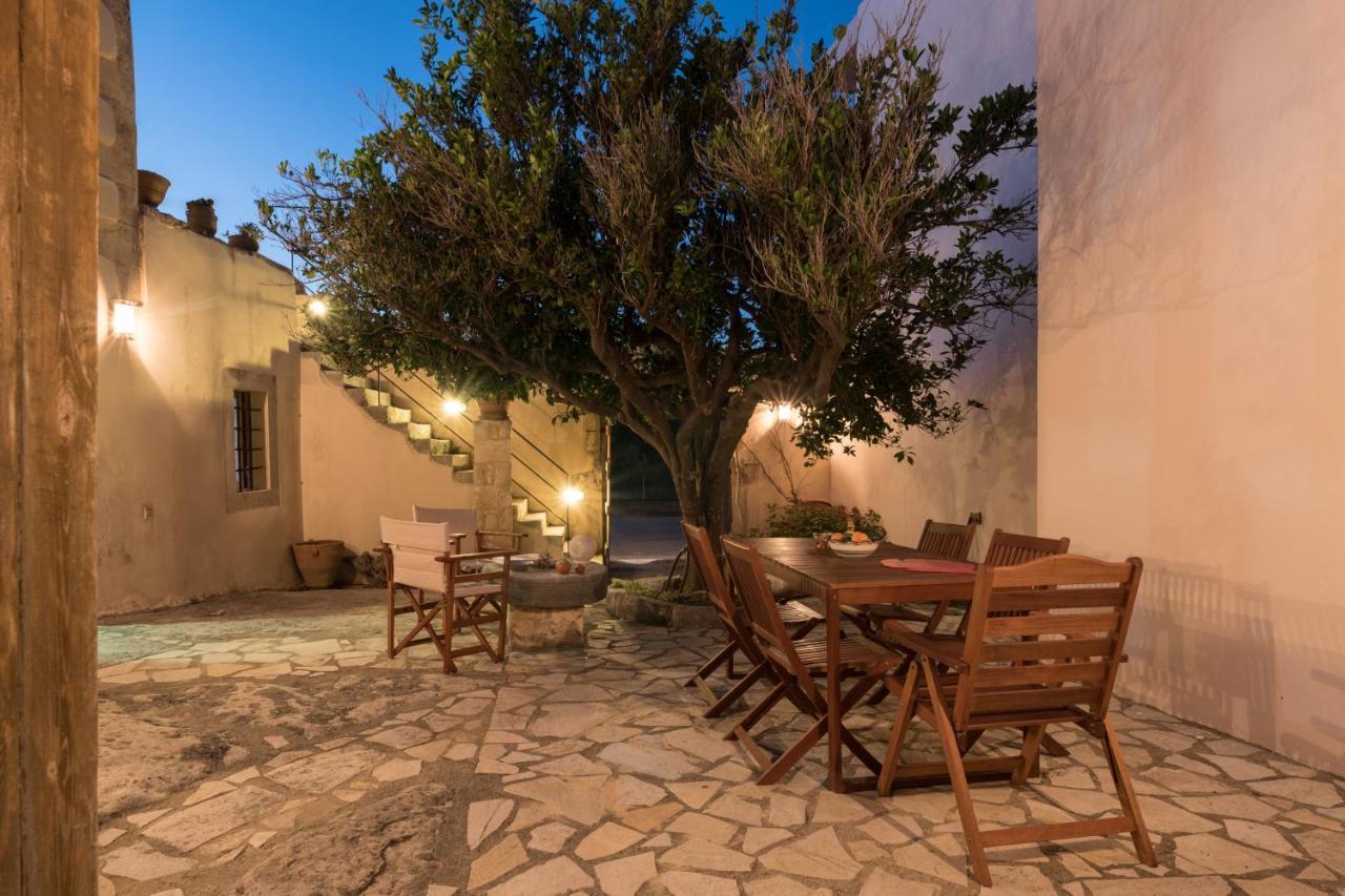 Παραδοσιακή Κατοικία Μαργαρίτες Экстерьер фото